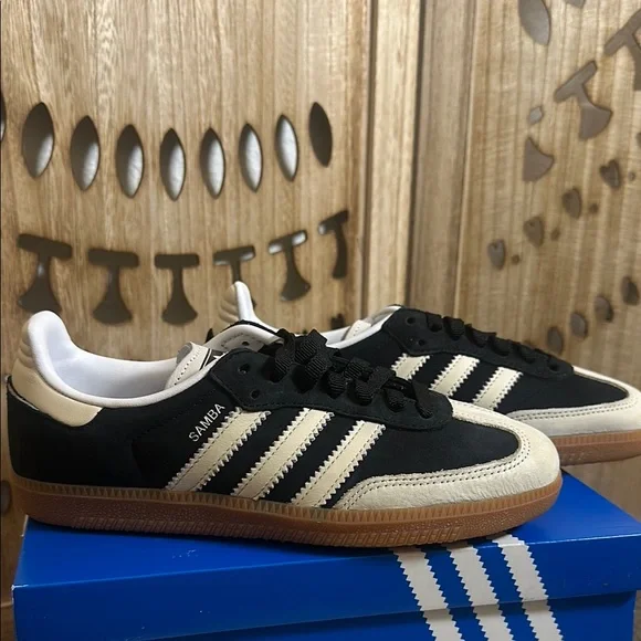 adidas gazelle silver green womens Adidas Women's Samba OG White/Black/Granite – West NYC